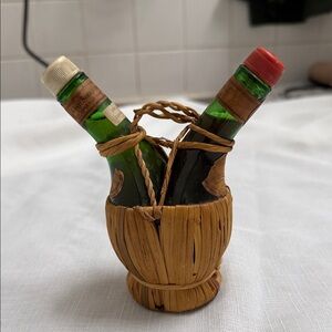 Vintage Chianti Conti Serristori Wicker Wine Bottle
